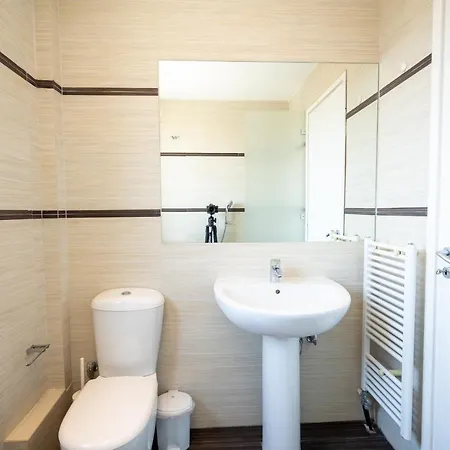 Koukaki 3 Bedrooms 6 Pers. *