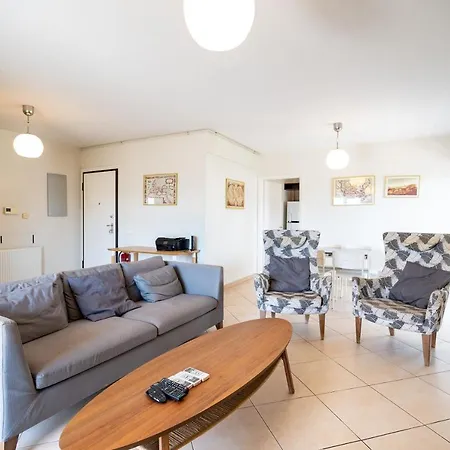 Koukaki 3 Bedrooms 6 Pers. Athens