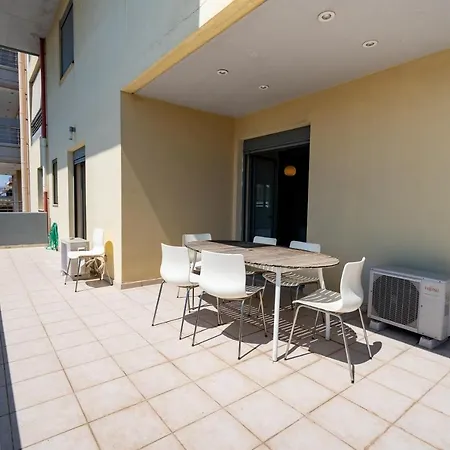 Apartment Koukaki 3 Bedrooms 6 Pers. *