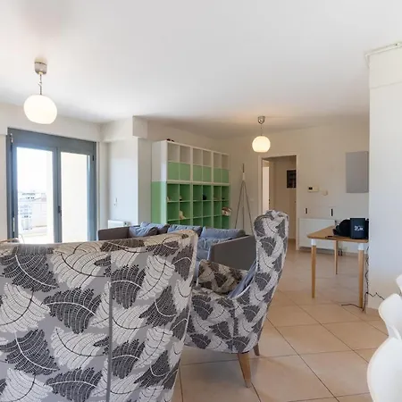 Koukaki 3 Bedrooms 6 Pers. * Athens