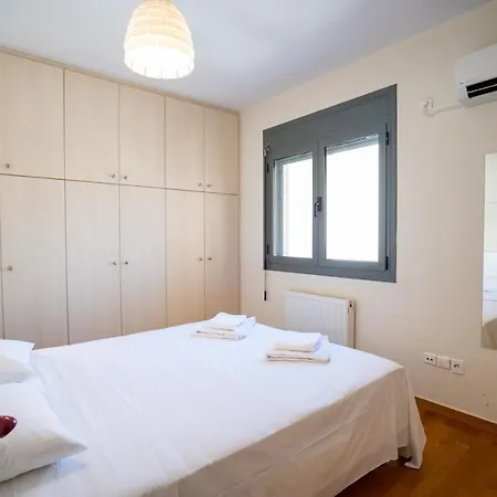 Apartment Koukaki 3 Bedrooms 6 Pers. *