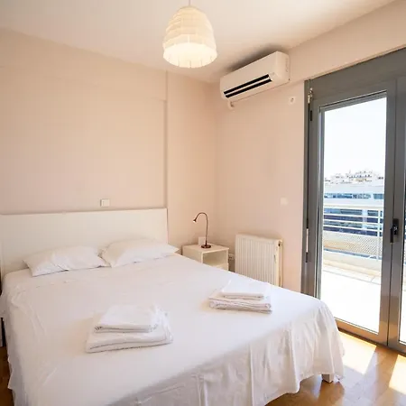 Apartment Koukaki 3 Bedrooms 6 Pers. *